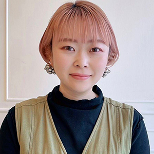松野 あゆみ